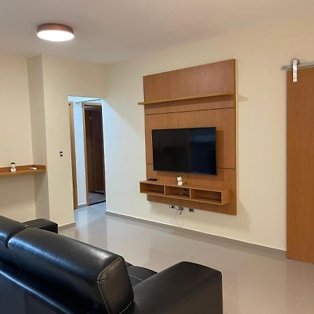 Apartamento Com Piscina No Centro Appartement Ubatuba Buitenkant foto