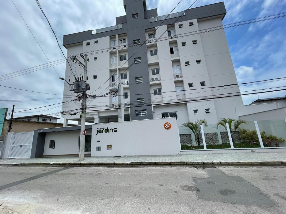 Apartamento Com Piscina No Centro Appartement Ubatuba Buitenkant foto
